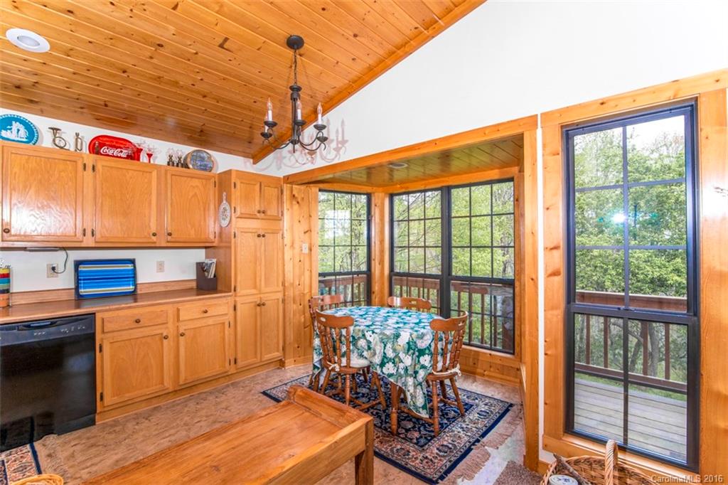 302 South Cove Road Canton, NC 28716 - Photo 6 of 24