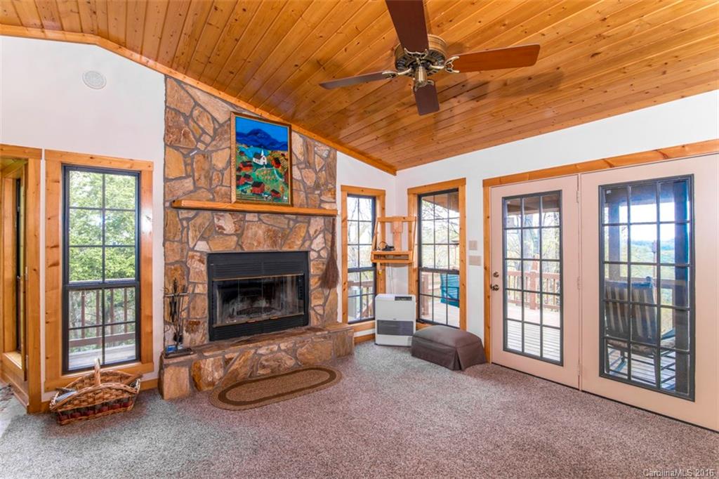 302 South Cove Road Canton, NC 28716 - Photo 9 of 24