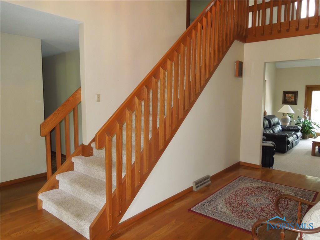 2530 Gradwohl Road Toledo, OH 43617 - Photo 4 of 35 Gallery Image 4
