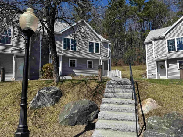 $2,500 | 158 Riverside Townhouses Road, Unit 7, Manchester, VT 05255