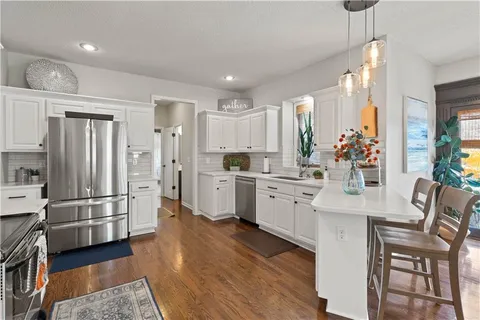 $570,000 | 12721 Grandview Street, Overland Park, KS 66213