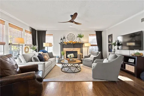 $570,000 | 12721 Grandview Street, Overland Park, KS 66213