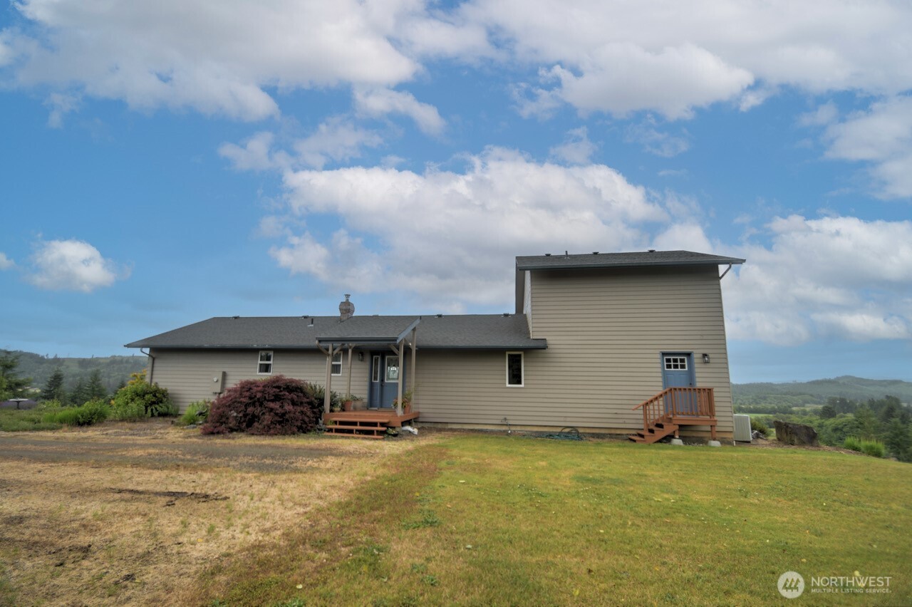 77 Rue Creek Road Raymond, WA 98577 - Photo 3 of 29