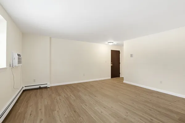$225,000 | 8 Chapel Hill Drive, Unit 2, Plymouth, MA 02360