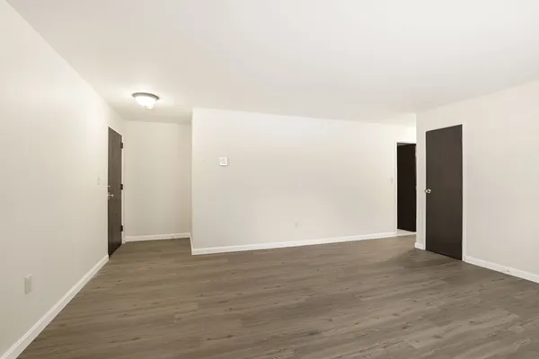 $225,000 | 8 Chapel Hill Drive, Unit 2, Plymouth, MA 02360