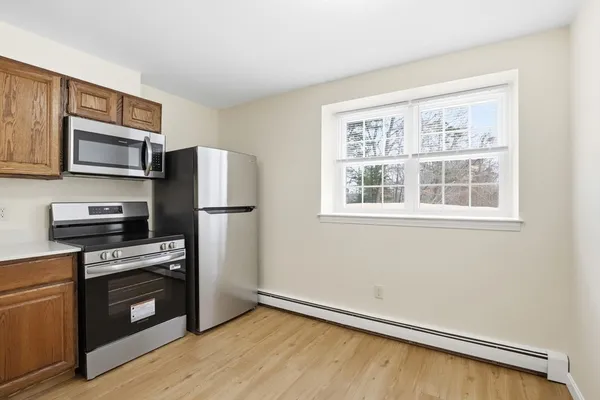 $225,000 | 8 Chapel Hill Drive, Unit 2, Plymouth, MA 02360