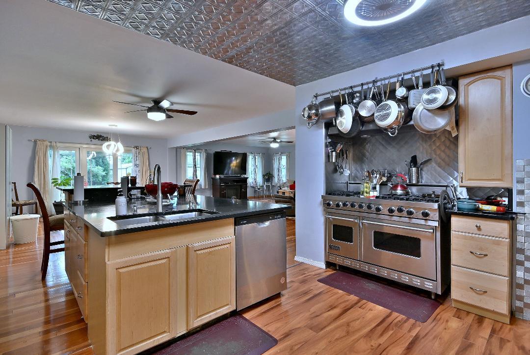 446 Stratford Avenue Elmhurst, IL 60126 - Photo 9 of 25