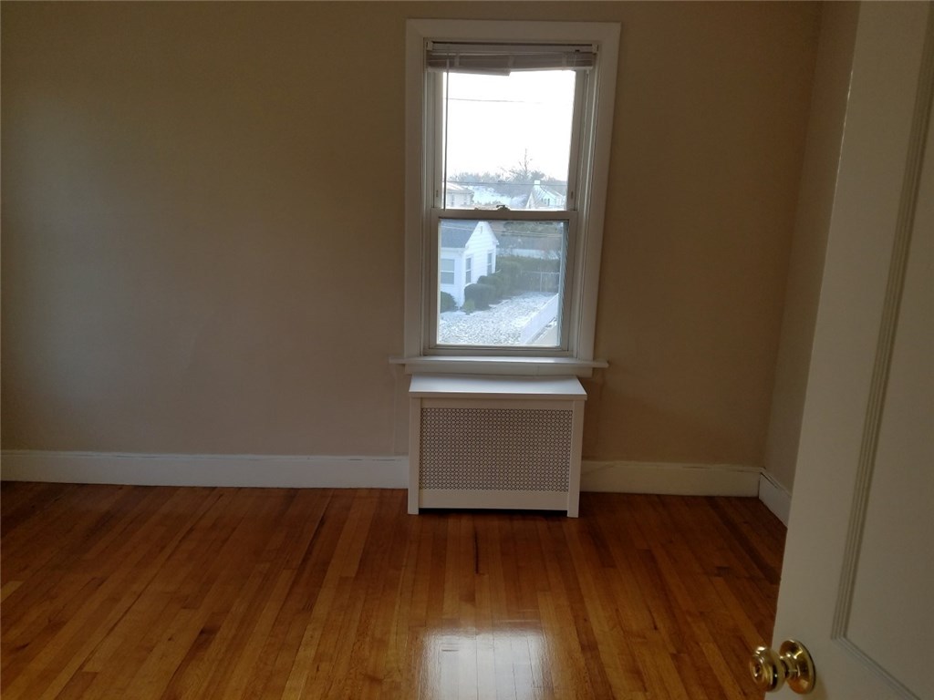91 Calaman Road Cranston, RI 02910 - Photo 6 of 11