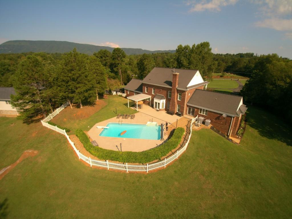 135 7 Peaks Road Newport, TN 37821 - Photo 9 of 32 Photo 9