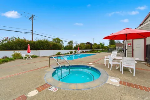 $322,000 | 40 Falcon Crest Circle, Unit 40, Napa, CA 94558
