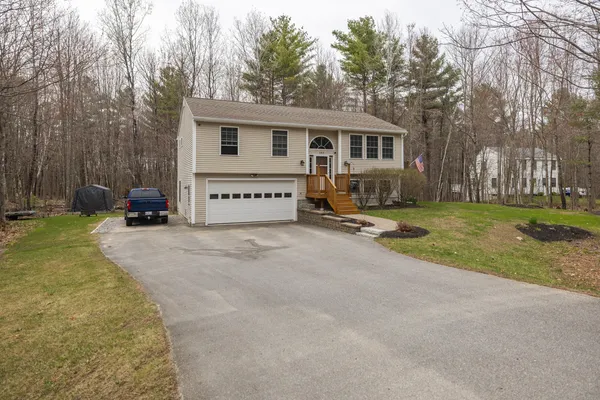 $399,900 | 189 Autumn Drive, Poland, ME 04274