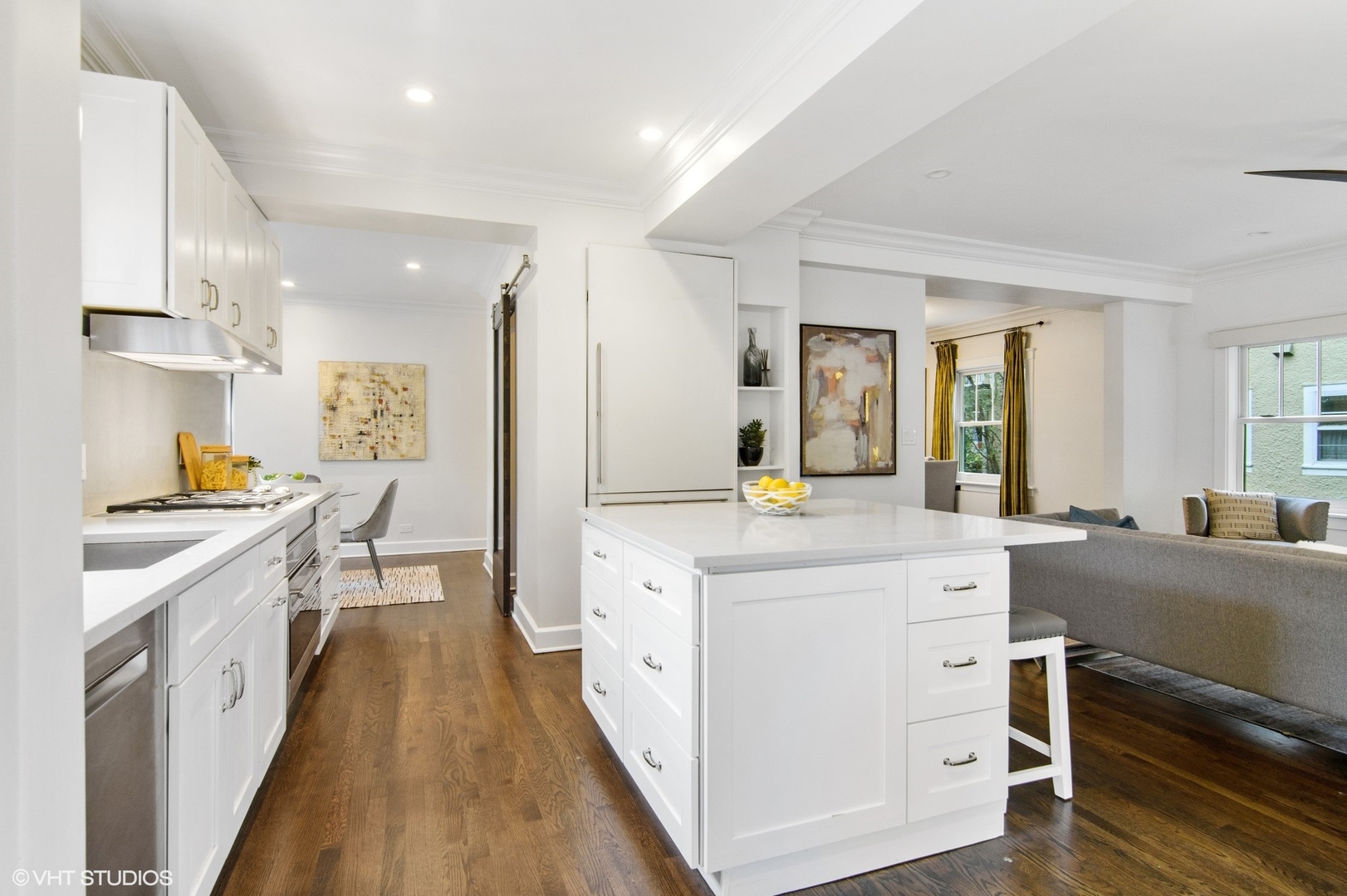 628 Abbotsford Road Kenilworth, IL 60043 - Photo 18 of 48 a large kitchen with cabinets and stainless steel appliances