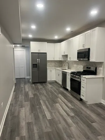 $2,200 | 8106 South Langley Avenue, Unit G, Chicago, IL 60619