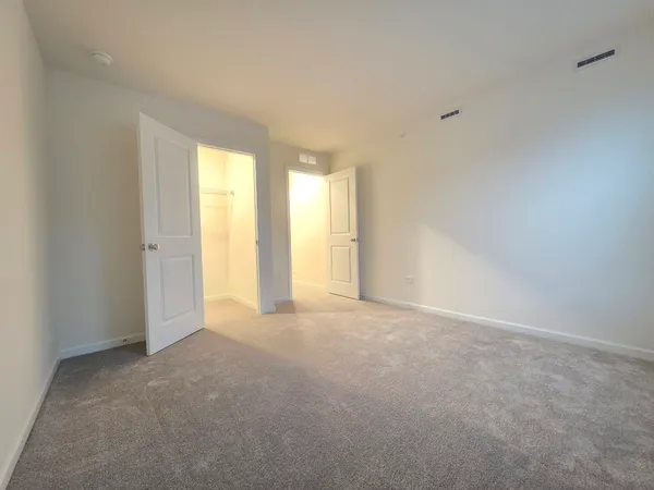 $3,100 | 2272 Horseshoe Circle, Unit 9004, Naperville, IL 60564