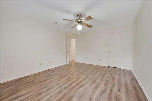 $129,900 | 2100 Windsor Drive, Unit 28, Bryan, TX 77802