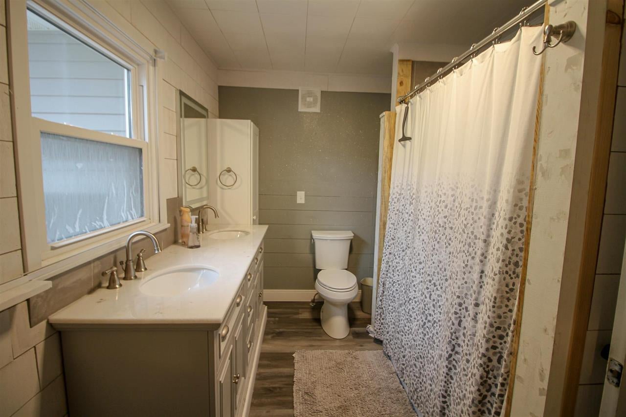 308 Water Street Center Point, IA 52213 - Photo 17 of 33 Gallery Image 17