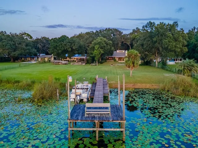 $685,000 | 25212 East Highway 316, Salt Springs, FL 32134