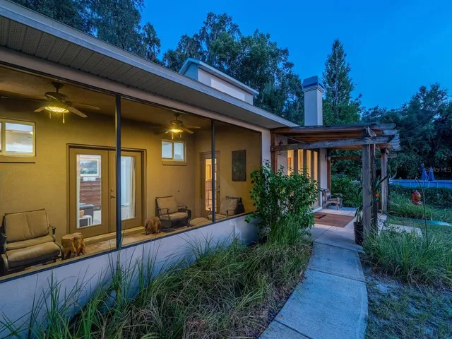 $685,000 | 25212 East Highway 316, Salt Springs, FL 32134