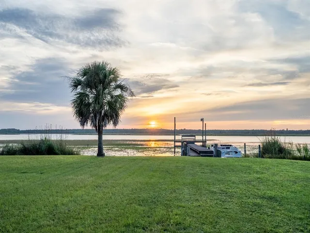 $685,000 | 25212 East Highway 316, Salt Springs, FL 32134