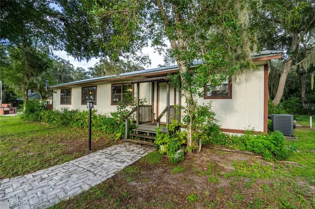 $685,000 | 25212 East Highway 316, Salt Springs, FL 32134