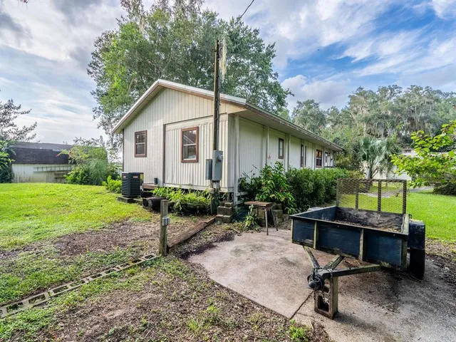 $685,000 | 25212 East Highway 316, Salt Springs, FL 32134