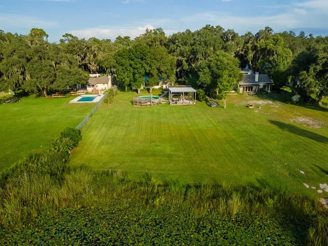 $685,000 | 25212 East Highway 316, Salt Springs, FL 32134