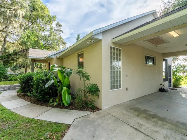 $685,000 | 25212 East Highway 316, Salt Springs, FL 32134