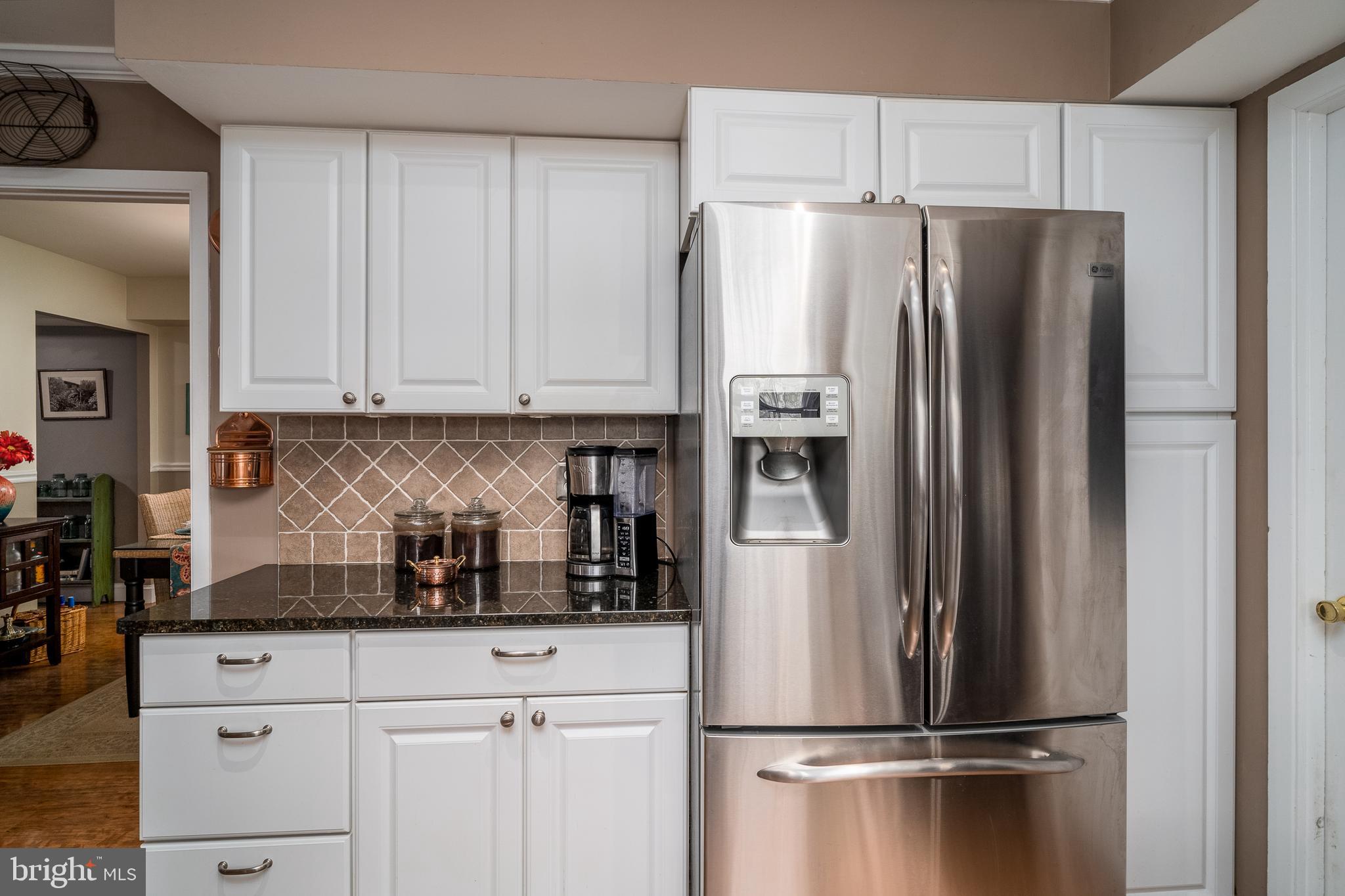 4911 Ridgeview Lane Bowie, MD 20715 - Photo 15 of 35 Kitchen (alt view)