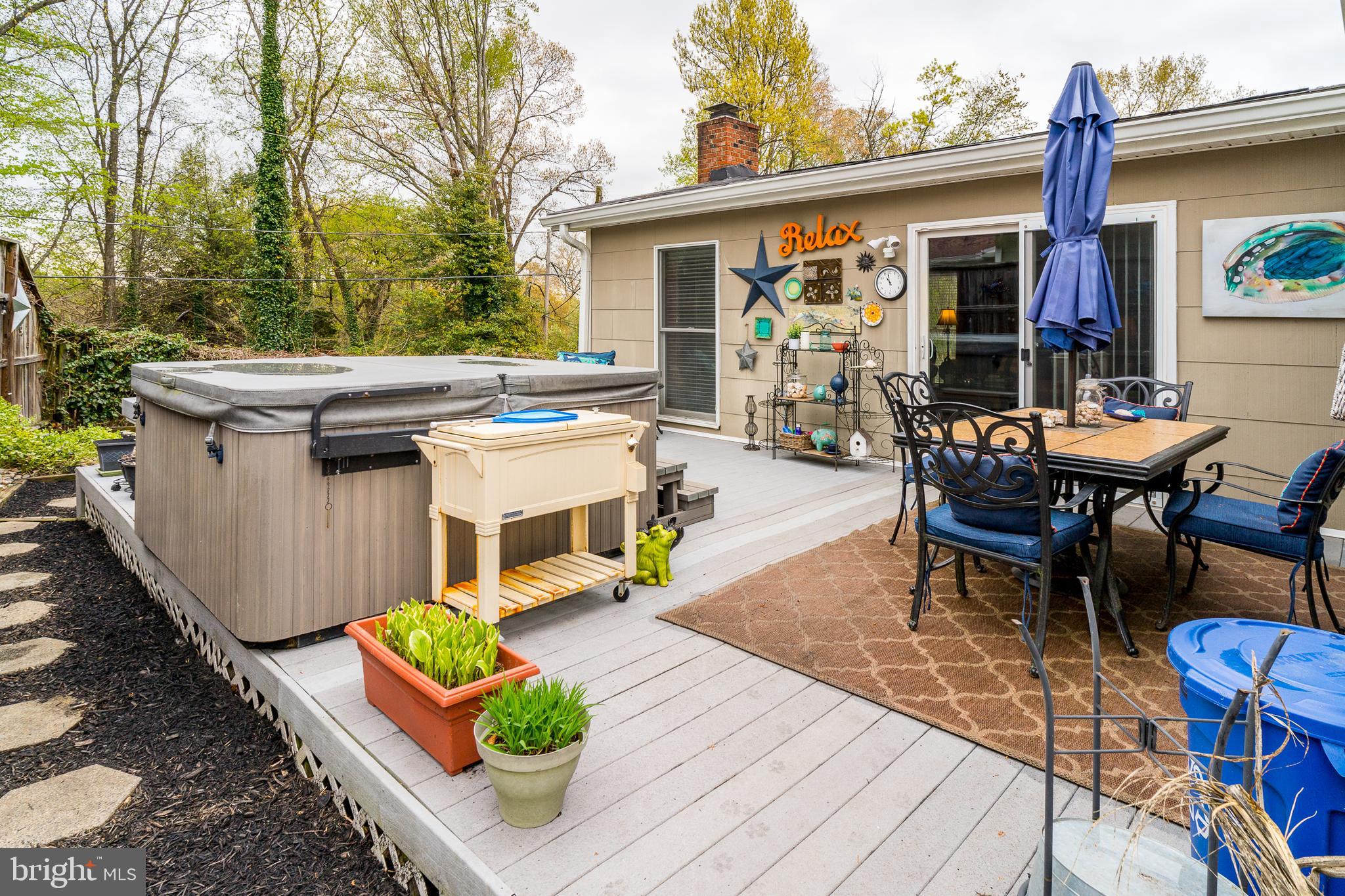 4911 Ridgeview Lane Bowie, MD 20715 - Photo 28 of 35 Back Patio