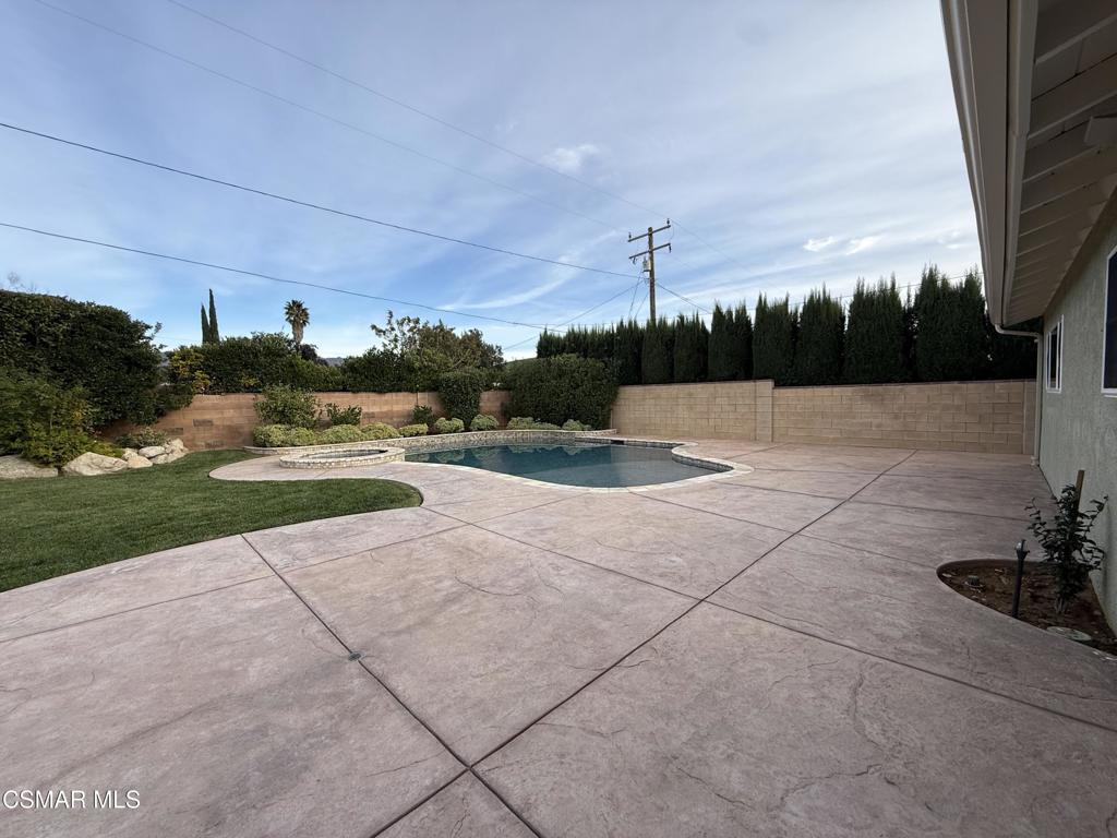 3446 Travis Avenue Simi Valley, CA 93063 - Photo 5 of 36