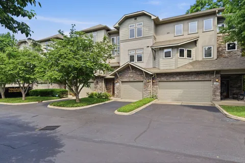 $399,999 | 320 Old Hickory Boulevard, Unit 2008, Nashville, TN 37221