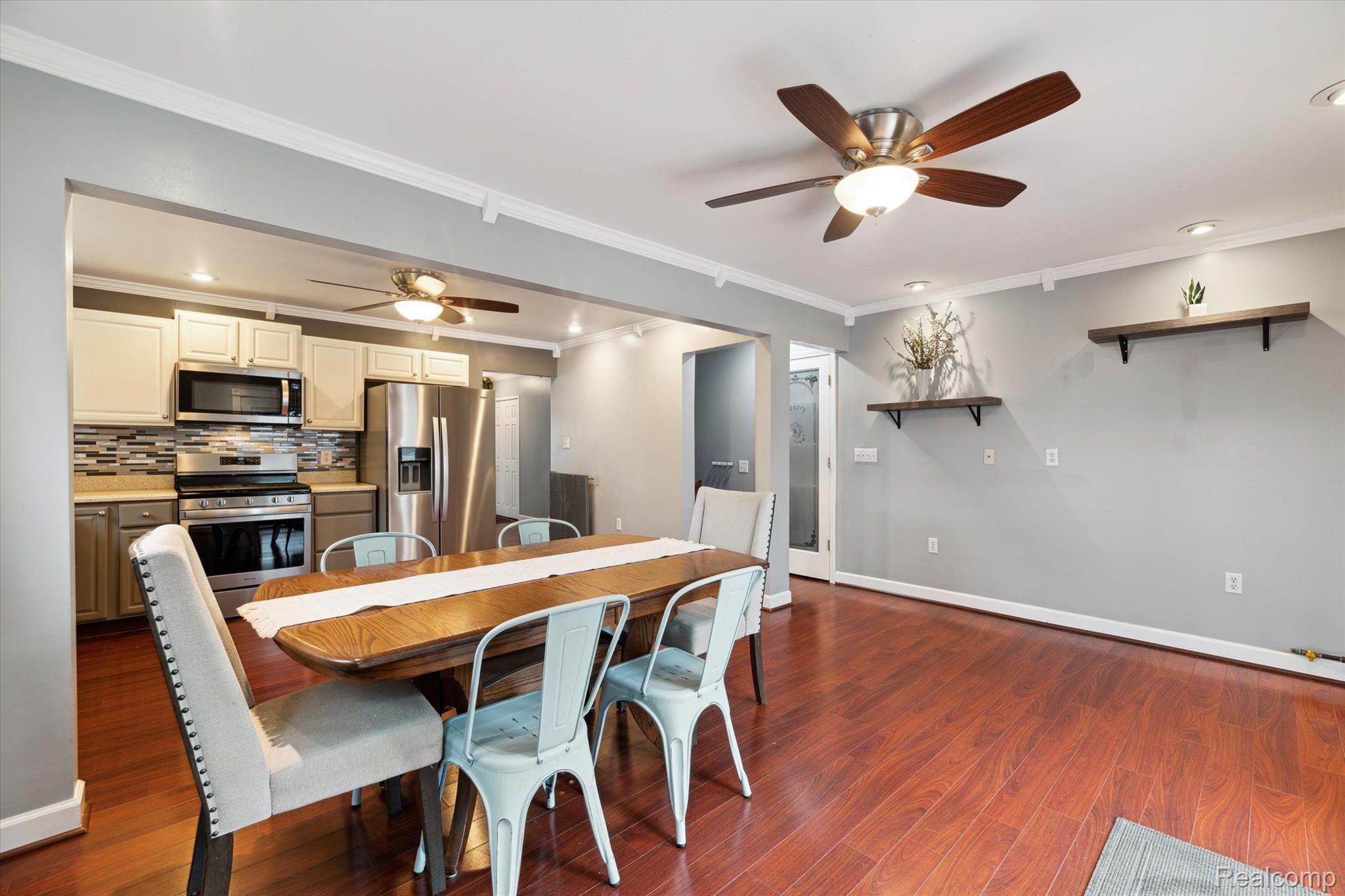 13473 Perry Circle Warren, MI 48088 - Photo 18 of 45 Gallery Image 18