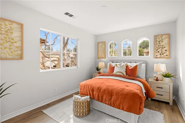 $1,198,000 | 74 Trailing Vine, Irvine, CA 92602