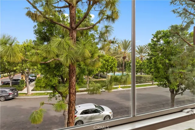 $1,198,000 | 74 Trailing Vine, Irvine, CA 92602