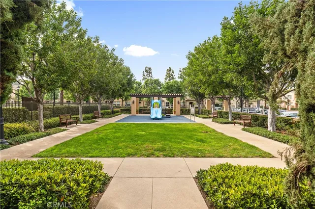 $1,198,000 | 74 Trailing Vine, Irvine, CA 92602