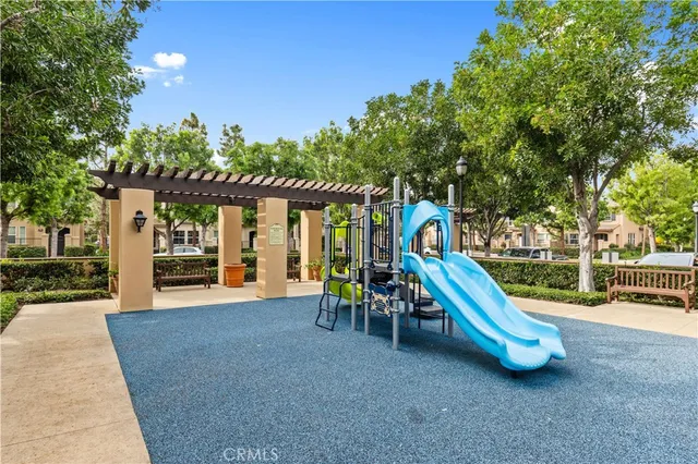 $1,198,000 | 74 Trailing Vine, Irvine, CA 92602