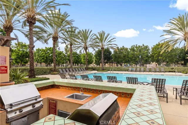 $1,198,000 | 74 Trailing Vine, Irvine, CA 92602