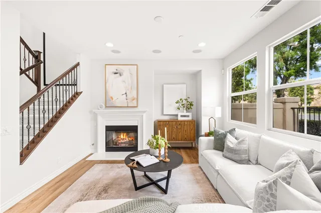 $1,198,000 | 74 Trailing Vine, Irvine, CA 92602