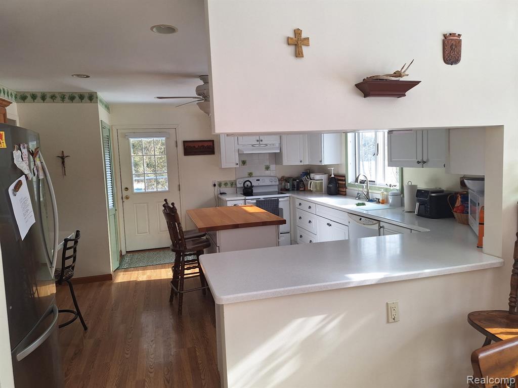 3788 South Murray Road Mayville, MI 48744 - Photo 8 of 38