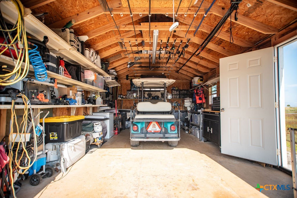305 Zimmerman Road Port Lavaca, TX 77979 - Photo 32 of 33 a view of a couches in the patio