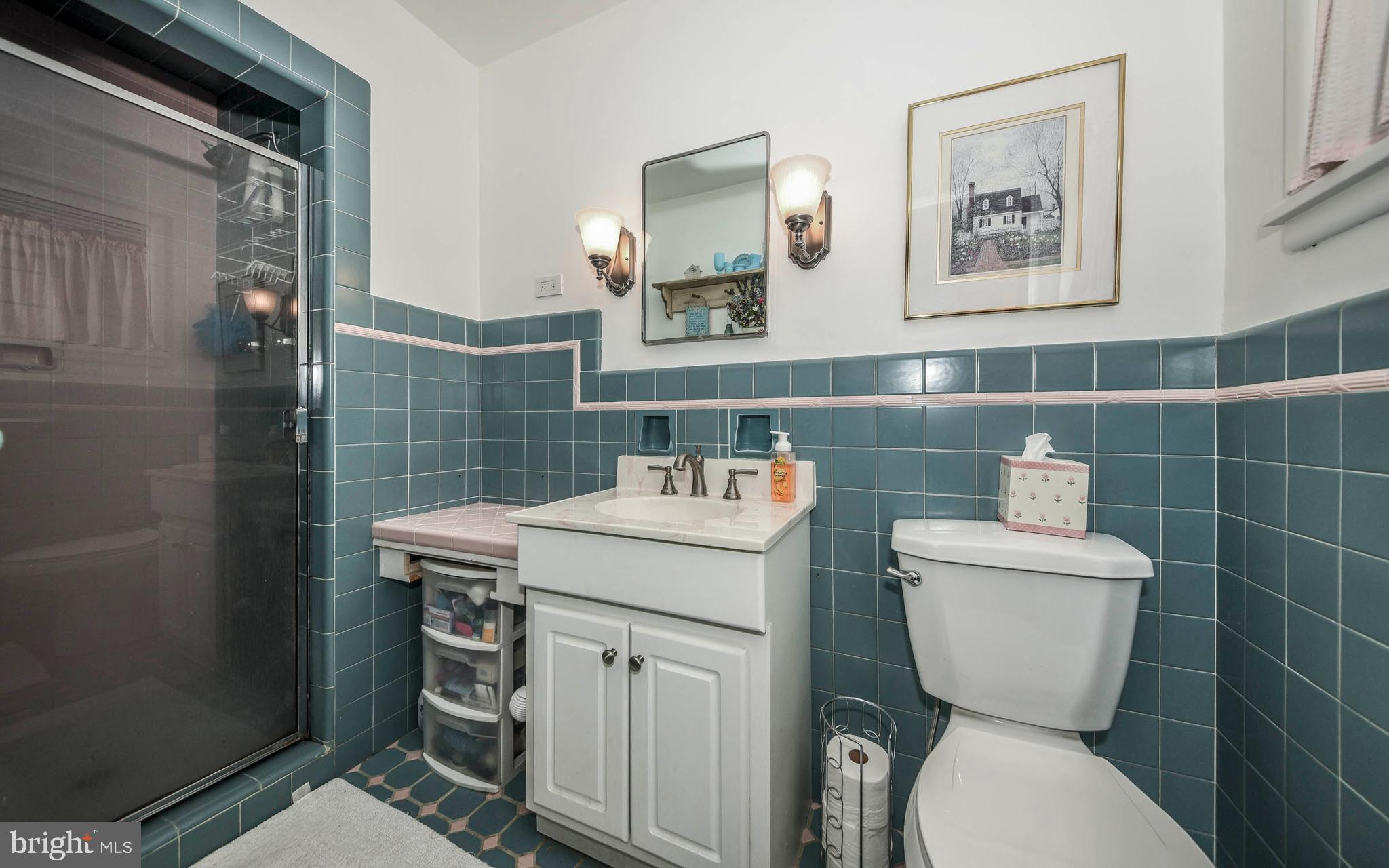 1740 Old Welsh Road Huntingdon Valley, PA 19006 - Photo 22 of 46 Full Bathroom w Ceramic Tile