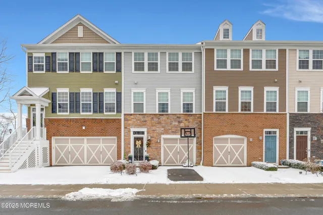 $589,900 | 153 Waypoint Drive, Eatontown, NJ 07724