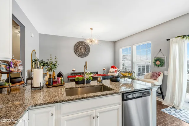 $589,900 | 153 Waypoint Drive, Eatontown, NJ 07724