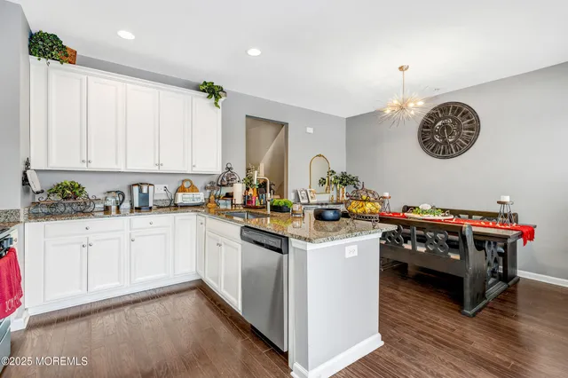 $589,900 | 153 Waypoint Drive, Eatontown, NJ 07724