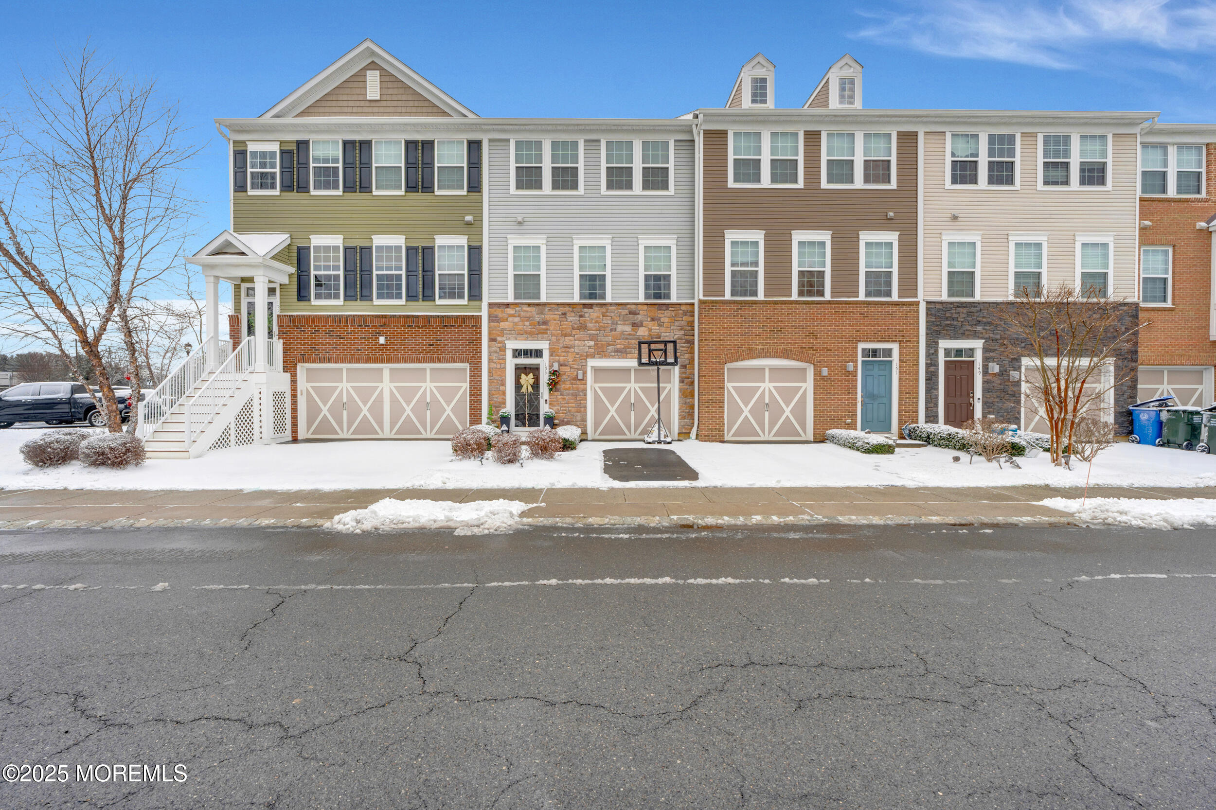 153 Waypoint Drive Eatontown, NJ 07724 - Photo 3 of 43 003