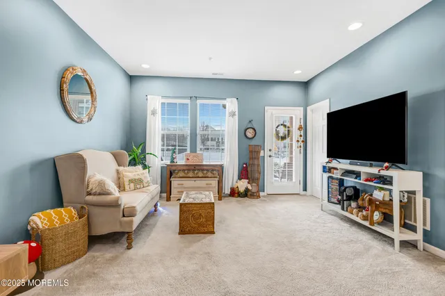 $589,900 | 153 Waypoint Drive, Eatontown, NJ 07724