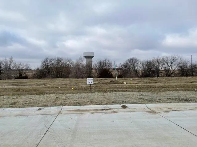 $34,900 | 5289 North Hampton Street, Bel Aire, KS 67226