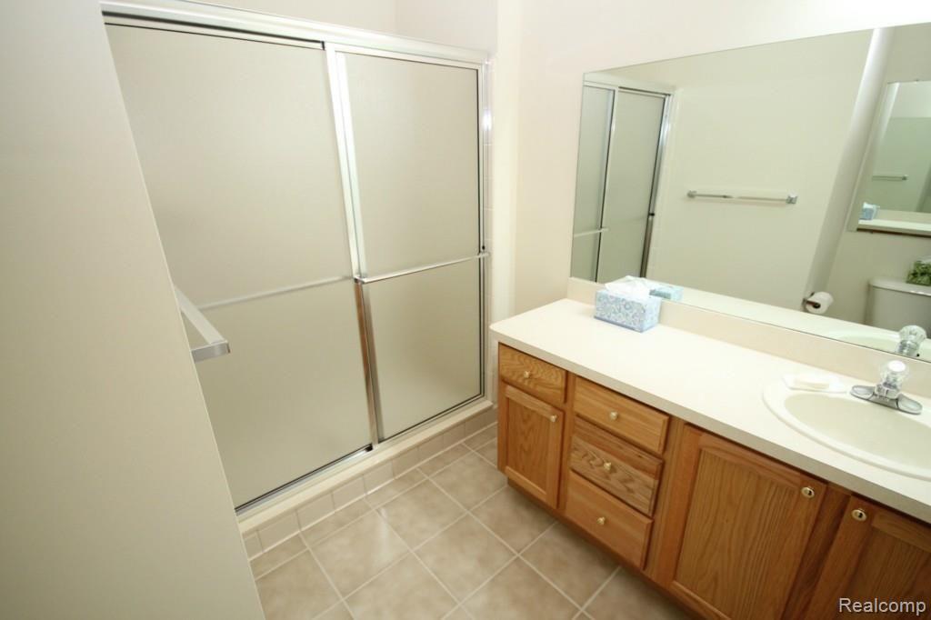 39148 Hayes Road Clinton Township, MI 48038 - Photo 18 of 30 IMG_5436.jpg