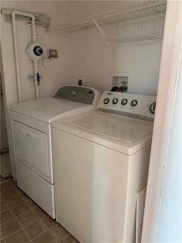 $2,350 | 8891 Wiles Road, Unit 308, Coral Springs, FL 33067