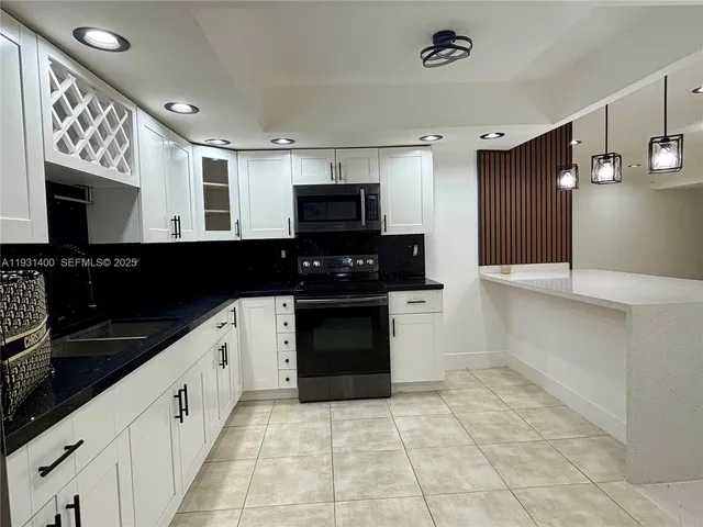 $2,900 | 8561 Claridge Drive, Miramar, FL 33025